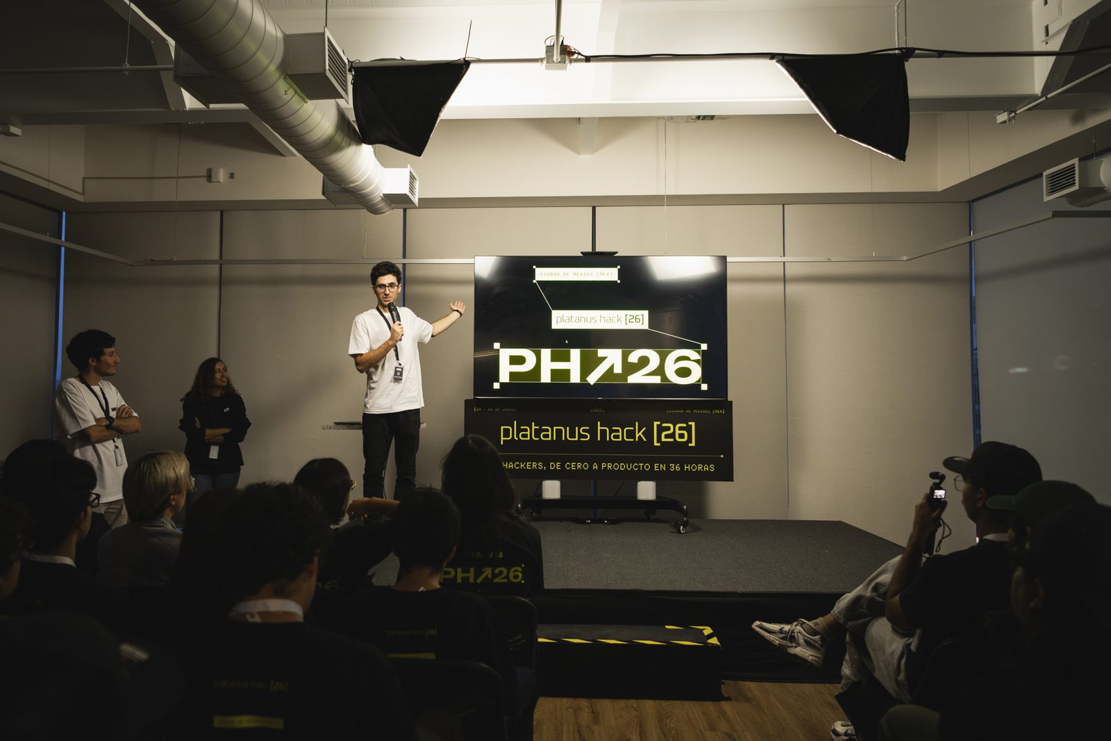The opening ceremony of Platanus Hack 26